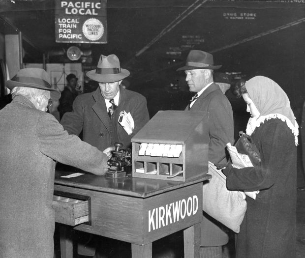 Kirkwood commuters, 1946